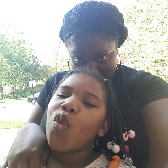 Meet your Posher, Lania - Picture 4 of 4