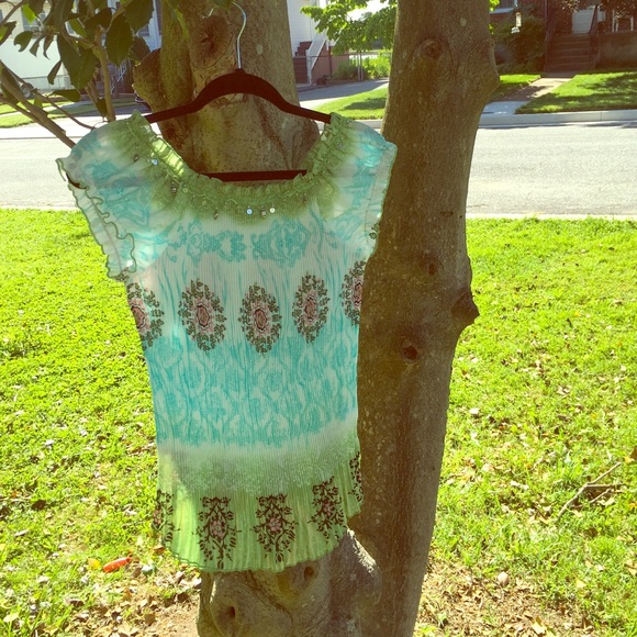 Super colorful and comfortable!!! 💚💛💜