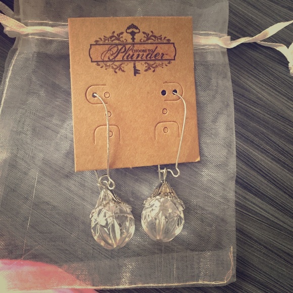 Vintage style jewelry!! NWT