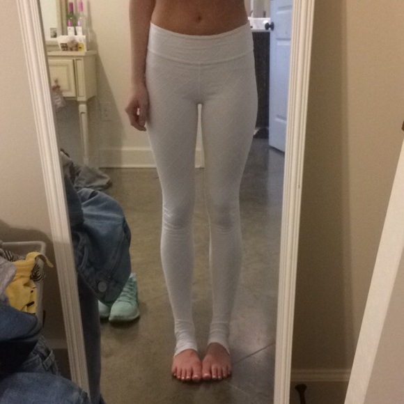 White beyond yoga leggings