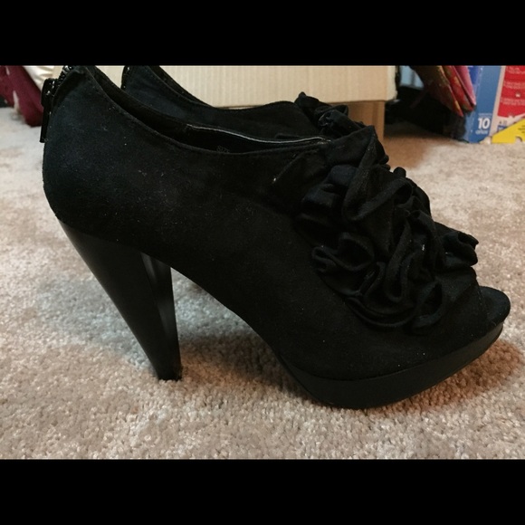 Black heels
