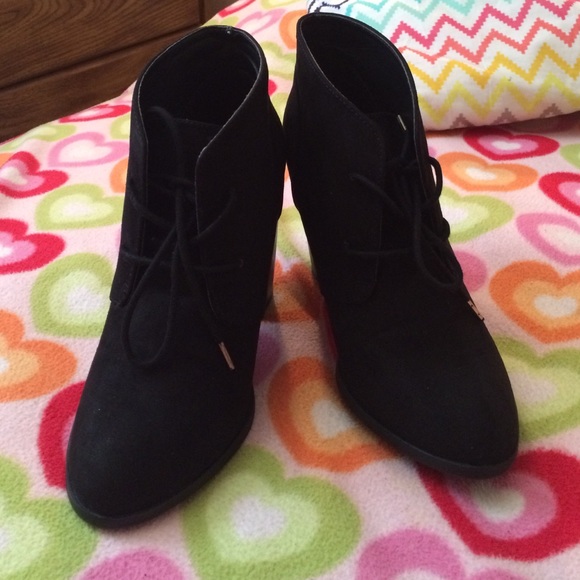 High heels shoes - Picture 2 of 4