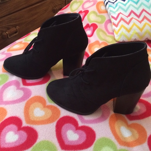 High heels shoes - Picture 3 of 4