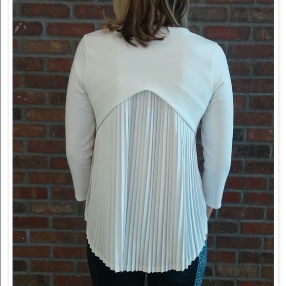 Lululemon Pleat on Long Sleeve looking to trade