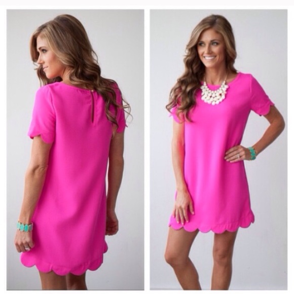 ❗️LAST ONES❗️ Scallop Mini Dress in 3 COLORS - Picture 3 of 4