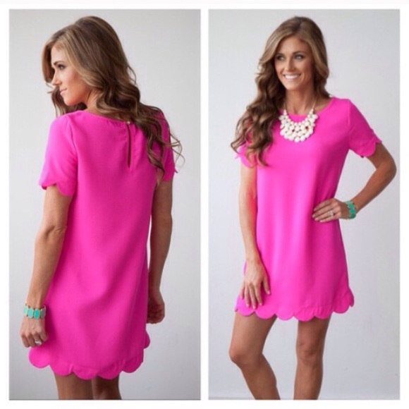 Chic Coral Summer Scallop Mini Dress - Picture 3 of 4