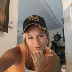 Meet your Posher, Brenda