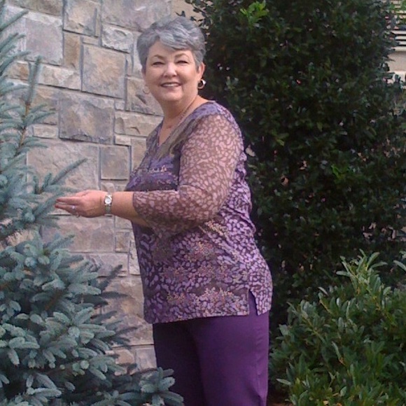 Meet your Posher, Rita - Picture 6 of 8