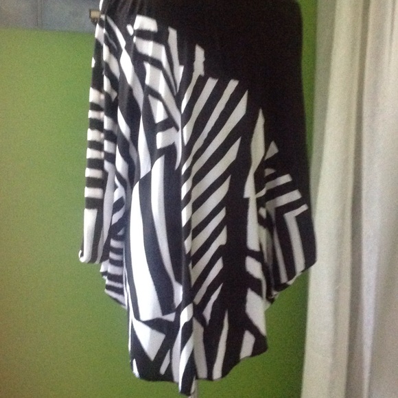 Tunic, open sleeve. - Picture 3 of 3