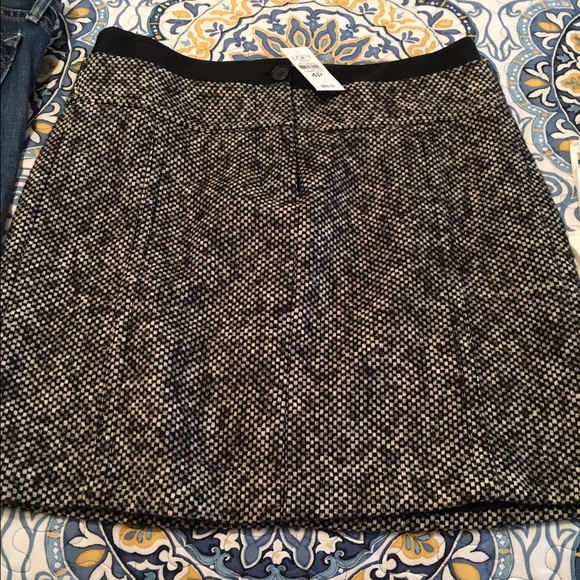 LOFT Dresses & Skirts - LOFT Twead Skirt - brand new with tags