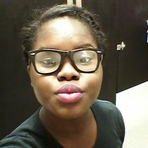 Meet your Posher, Cynthia