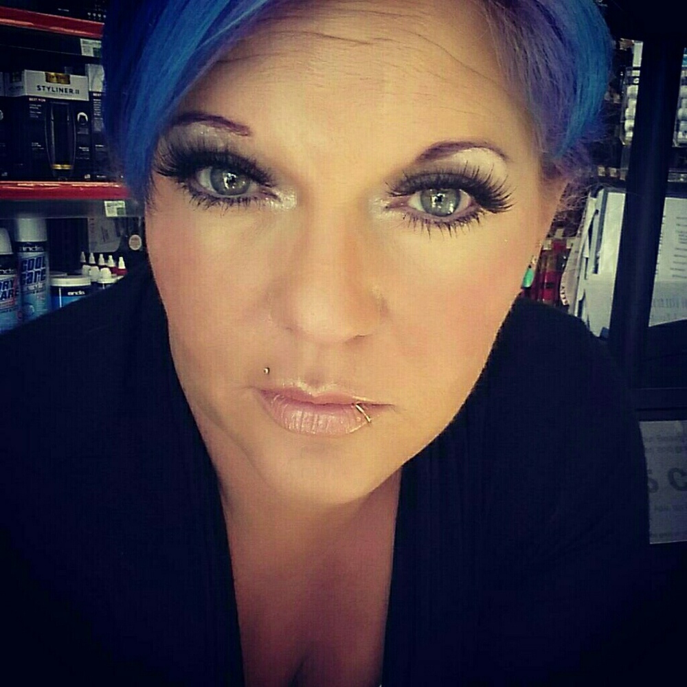 Meet your Posher, Melanie