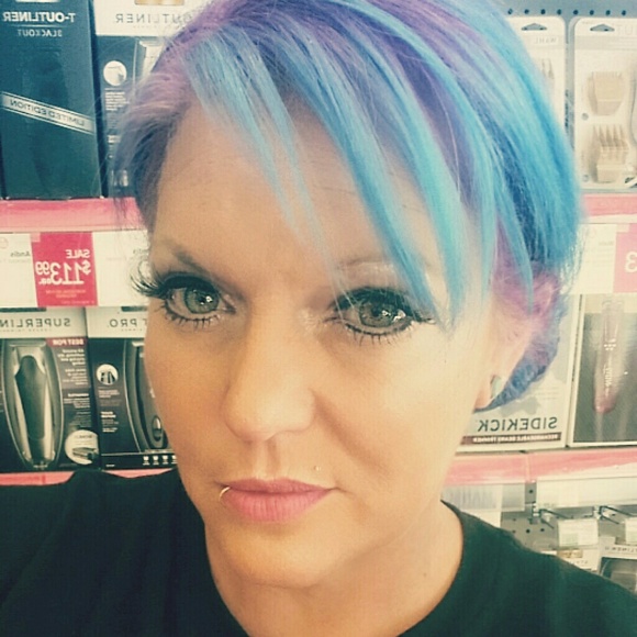 Meet your Posher, Melanie - Picture 3 of 4