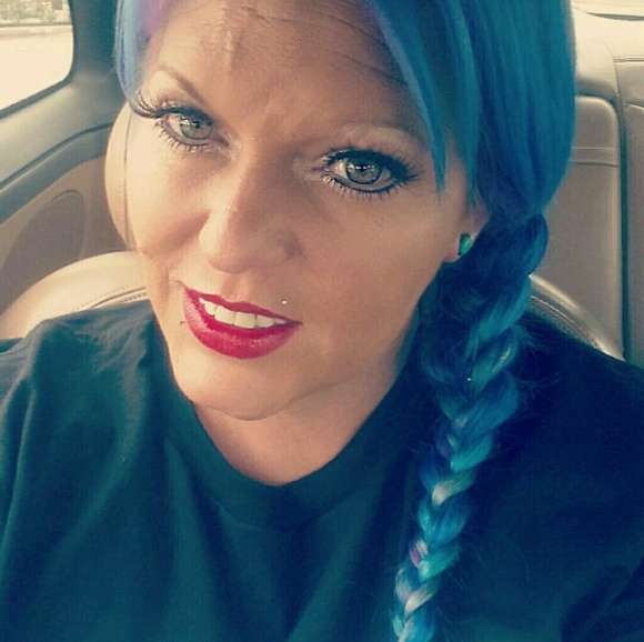 Meet your Posher, Melanie - Picture 4 of 4