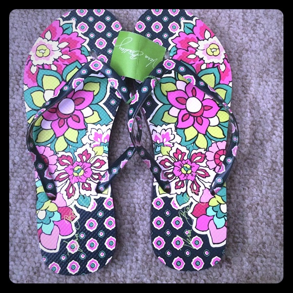 NWT VERA BRADLEY FLIP FLOPS