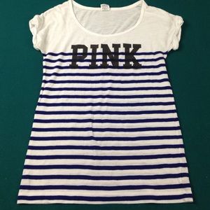 Size small VS PINK tee!