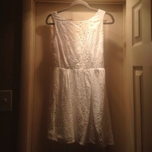GOODWILL TOMORROW- white lace dress