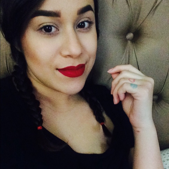 Meet your Posher, Kim