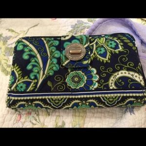 Vera Bradley wallet in great condition.