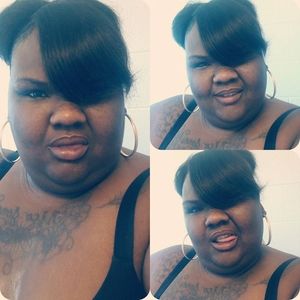 Meet your Posher, Monique