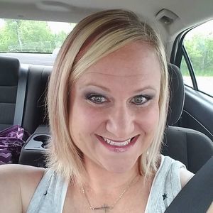 Meet your Posher, Niki