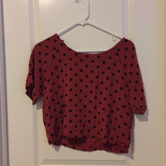 Burgundy poke a dot top.