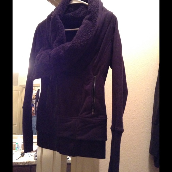 lululemon athletica Jackets & Coats - Lululemon cozy wrap jacket lululemon athletica Jackets & Coats - Lululemon cozy wrap jacket