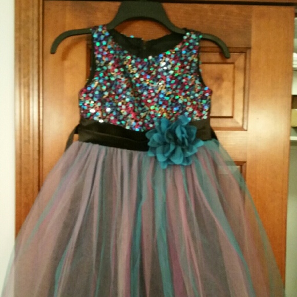 Girls size 9/10 formal dress