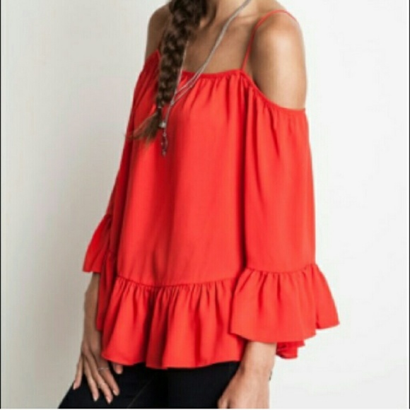 NWT Umgee USA off the shoulder Scarlet top