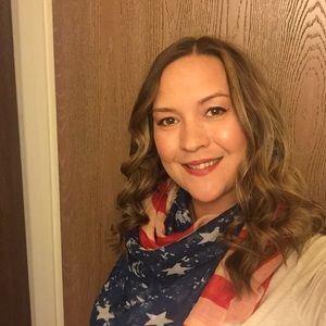 Meet your Posher, Carissa