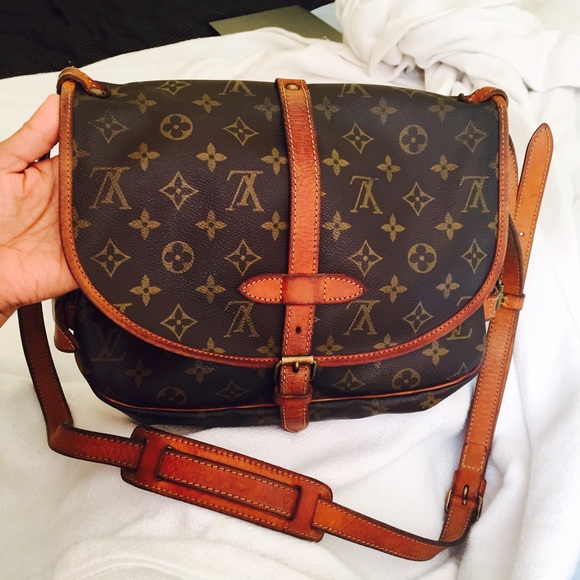 💯 authentic Louis Vuitton saumar 30 crossbody
