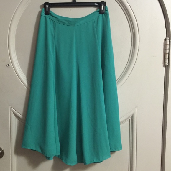 Flowy Lined Midi Skirt
