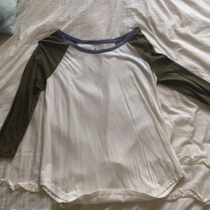 Size M baseball style shirt