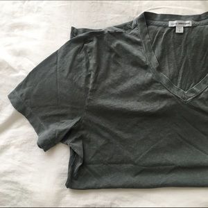 Men's James Perse short sleeve vneck