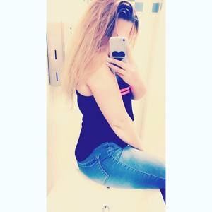 Meet your Posher, Alexis