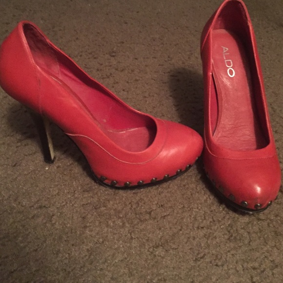 Shoes - Picture 2 of 2