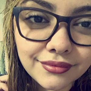 Meet your Posher, Carolina