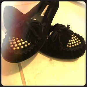 ✨ Worn once: Steve Madden suede flats ✨