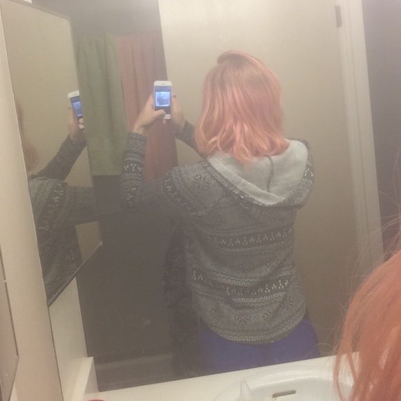 Tilly's grey printed zip-up high-low sweater - Picture 3 of 4