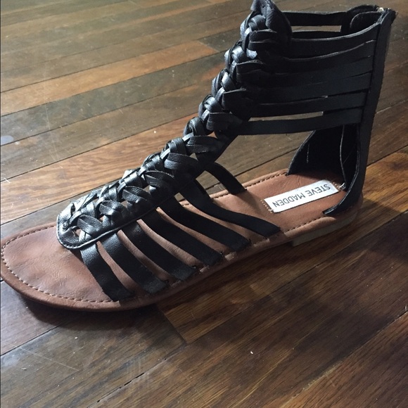 Steve Madden sandles