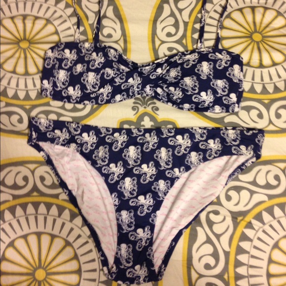 EUC two piece Lilly Pulitzer bikini size large