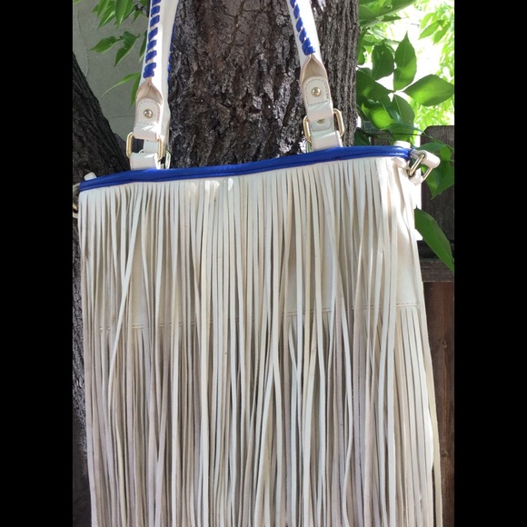 STEVE MADDEN FRINGED TOTE - Picture 3 of 4