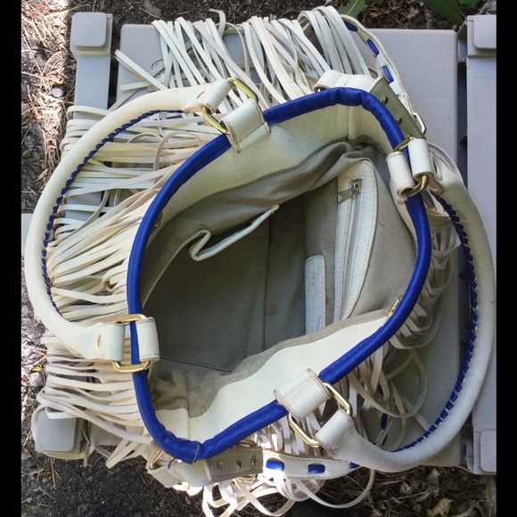 STEVE MADDEN FRINGED TOTE - Picture 4 of 4