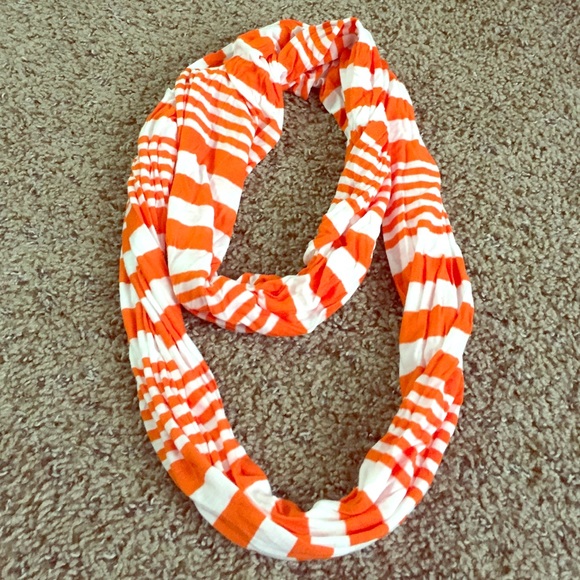 orange & white infinity scarf