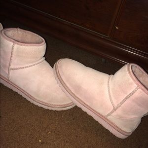 Pink Mini Ugg's