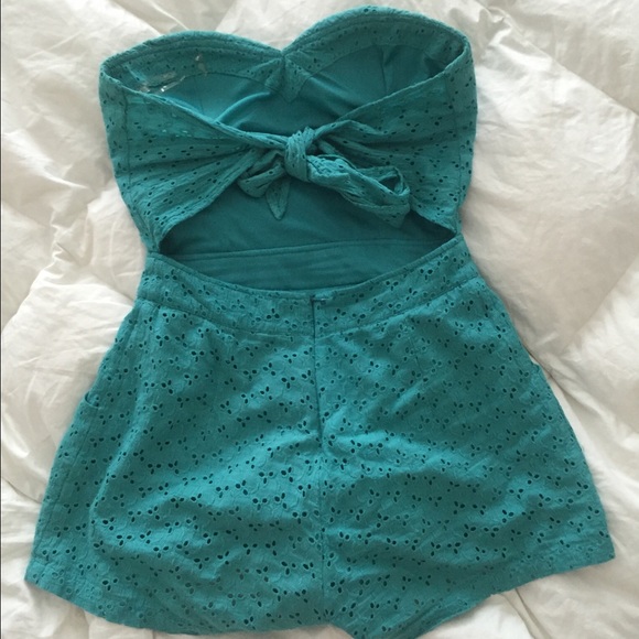 Turquoise Open Back Romper - Picture 2 of 2