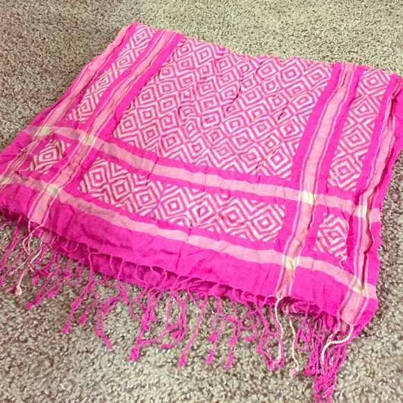 pretty pink shawl