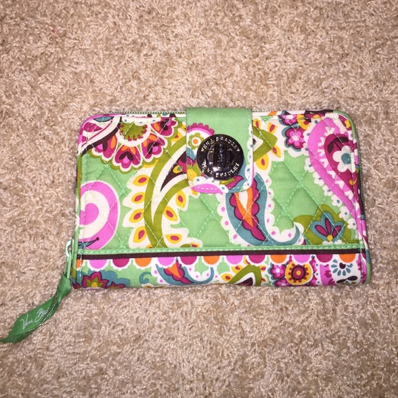 Vera bradley wallet