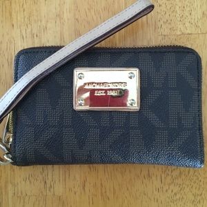Authentic Michael Kors wristlet, just reduced!