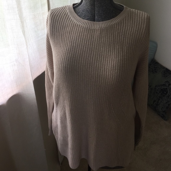 ✨Slouchy cream sweater✨